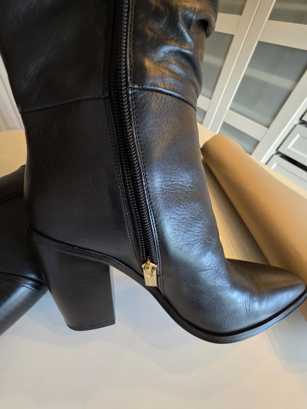 Vince Camuto Aprine Leather Boot -Sz 7.5